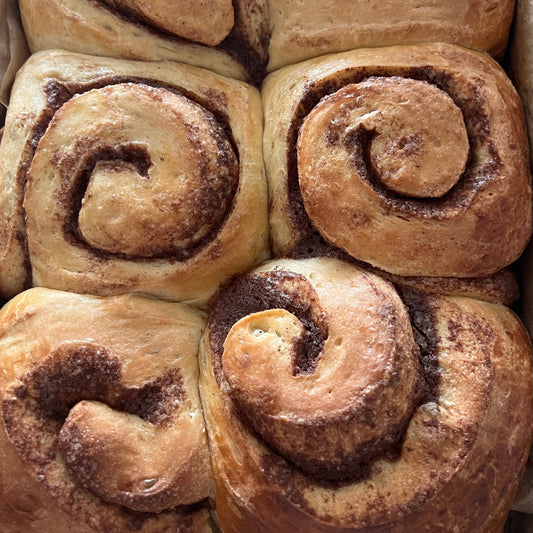 SOURDOUGH CINNAMON BUNS